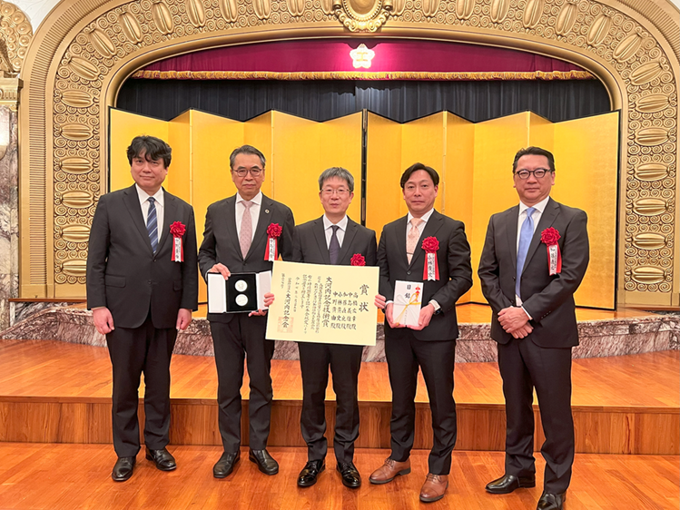 中野先生、TNC集合写真①.png